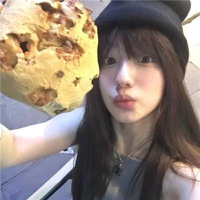 怕羞的黄莺